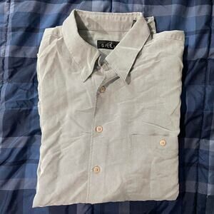 Gillio button up shirt 24x31in